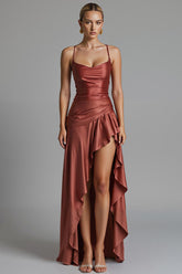Cabernet Etui Hoch Niedrig Spaghettiträger Abendkleid mit Rüschen